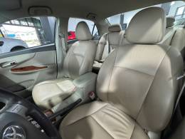 TOYOTA - COROLLA - 2009/2010 - Preta - R$ 54.900,00