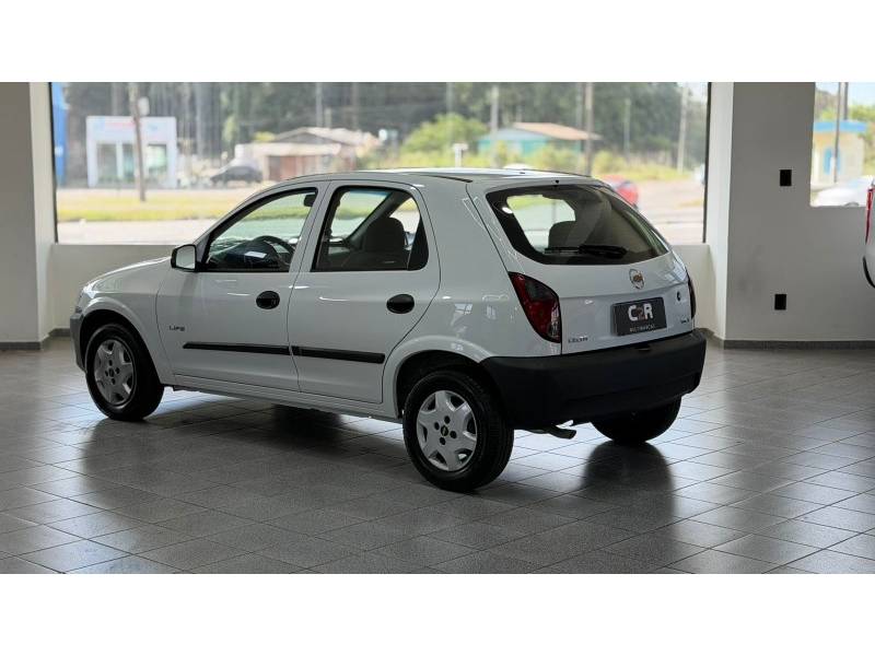 CHEVROLET - CELTA - 2010/2010 - Branca - R$ 22.900,00