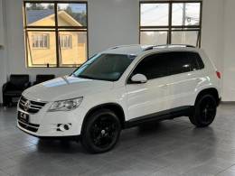 VOLKSWAGEN - TIGUAN - 2010/2011 - Branca - R$ 59.900,00