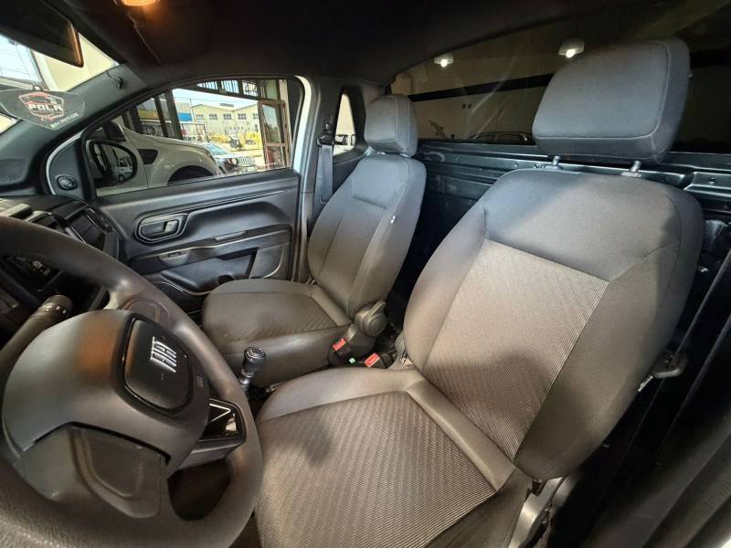 FIAT - STRADA - 2024/2025 - Branca - R$ 94.900,00