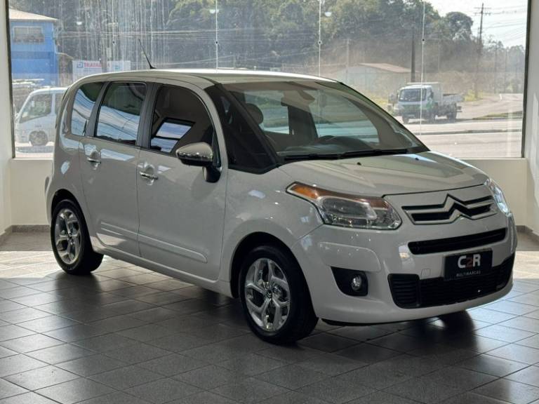 CITROËN - C3 PICASSO - 2012/2013 - Branca - R$ 37.900,00