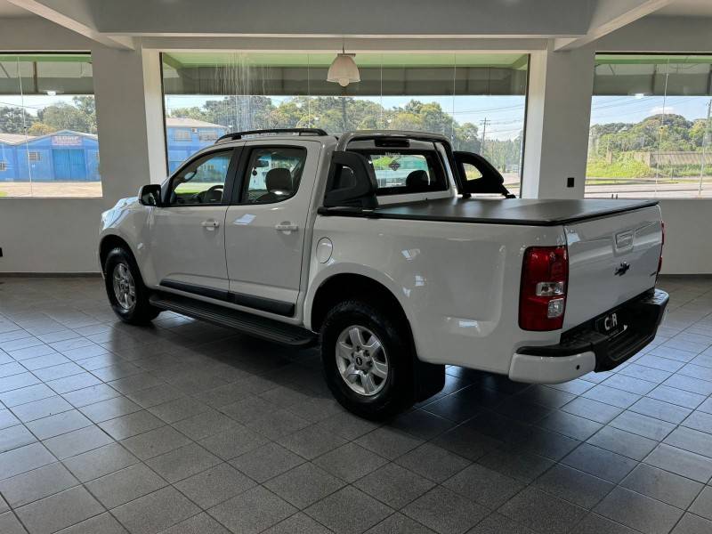 CHEVROLET - S10 - 2013/2014 - Branca - R$ 95.900,00