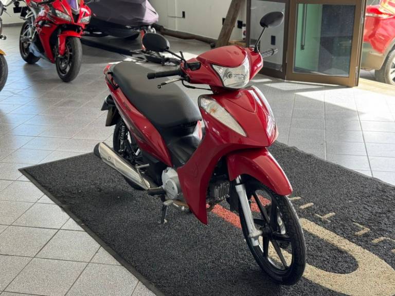 HONDA - BIZ 125 - 2013/2013 - Vermelha - R$ 11.900,00