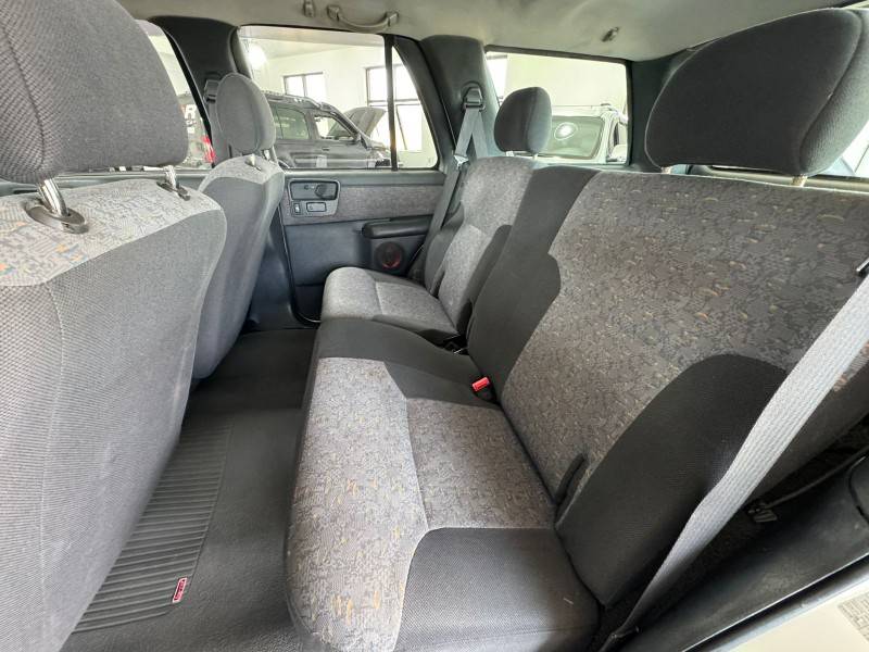 CHEVROLET - BLAZER - 2001/2001 - Prata - R$ 31.900,00