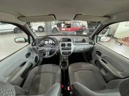 RENAULT - CLIO - 2006/2007 - Vermelha - R$ 21.900,00