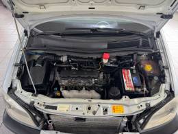 CHEVROLET - ZAFIRA - 2010/2010 - Prata - R$ 31.900,00