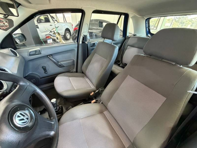 VOLKSWAGEN - GOL - 2006/2007 - Azul - R$ 18.900,00