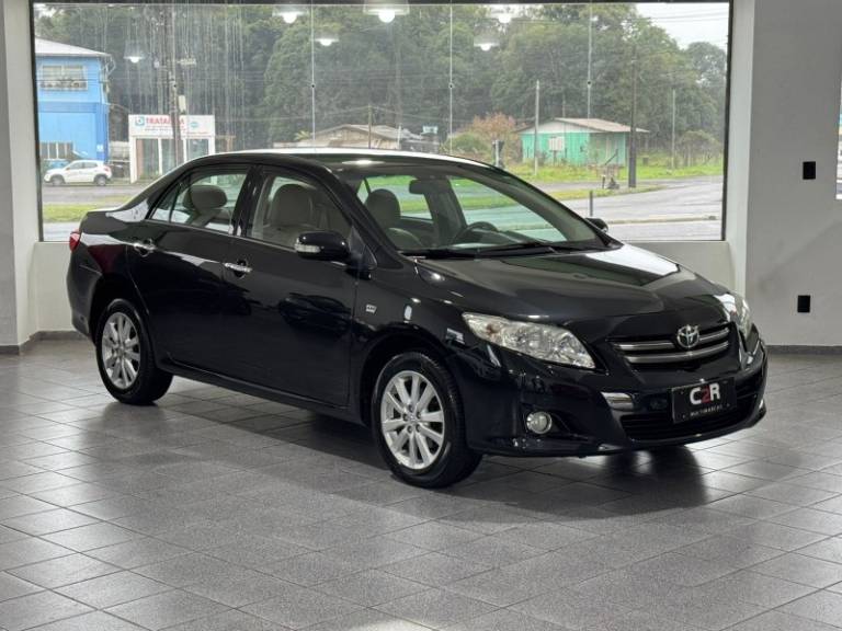 TOYOTA - COROLLA - 2009/2010 - Preta - R$ 54.900,00