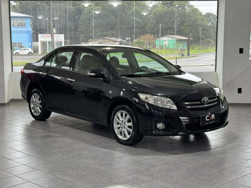 TOYOTA - COROLLA - 2009/2010 - Preta - R$ 54.900,00