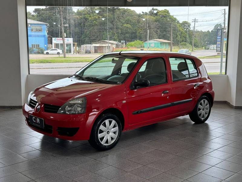 RENAULT - CLIO - 2006/2007 - Vermelha - R$ 21.900,00