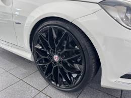 MERCEDES-BENZ - C 200 - 2011/2012 - Branca - R$ 79.900,00