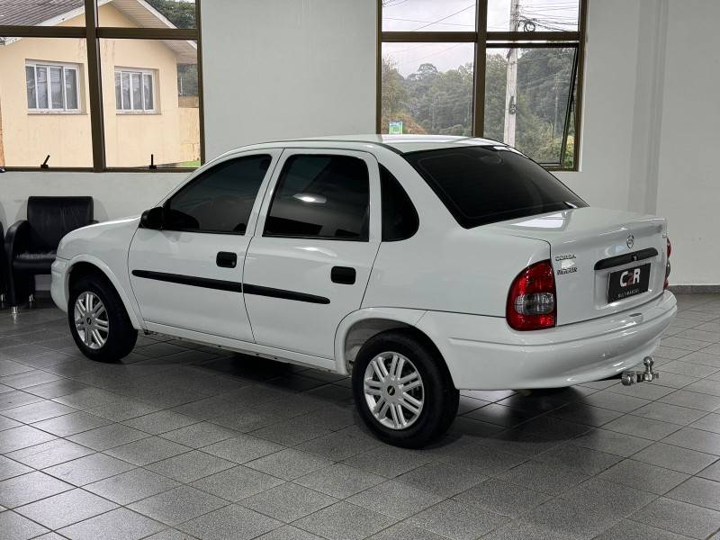 CHEVROLET - CORSA - 2000/2001 - Branca - R$ 19.900,00