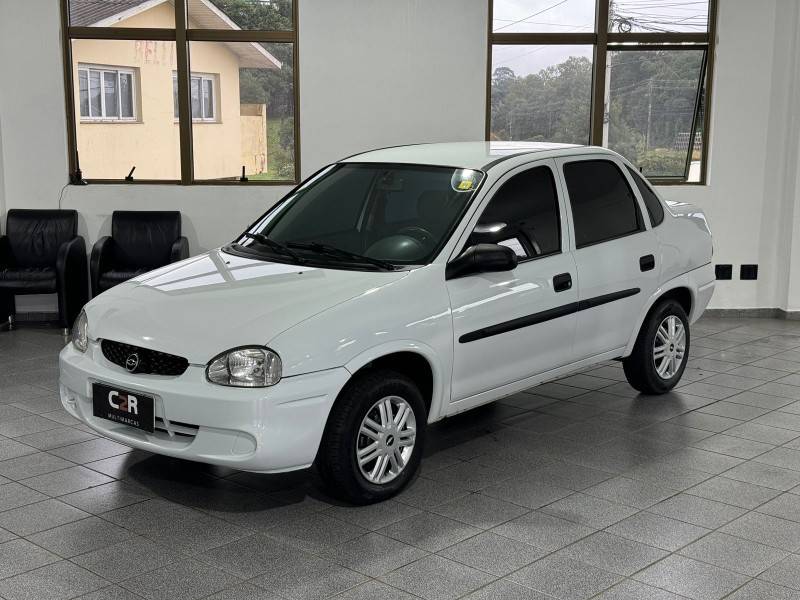 CHEVROLET - CORSA - 2000/2001 - Branca - R$ 19.900,00