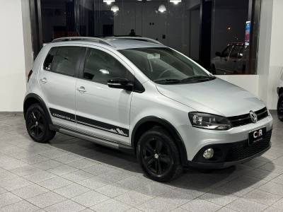 VOLKSWAGEN - CROSSFOX - 2011/2012 - Prata - R$ 44.900,00