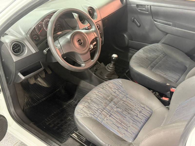 CHEVROLET - CELTA - 2008/2008 - Branca - R$ 18.900,00