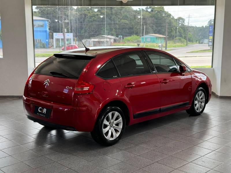 CITROËN - C4 - 2008/2009 - Vermelha - R$ 28.900,00