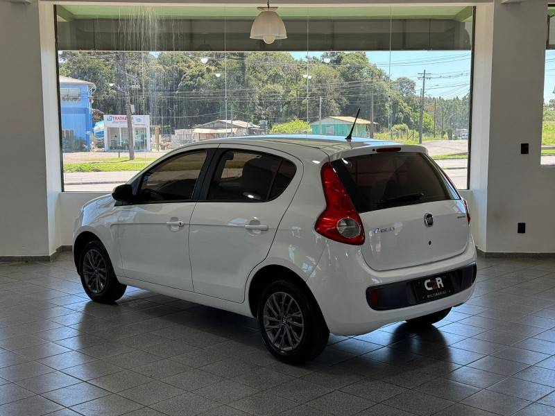 FIAT - PALIO - 2014/2014 - Branca - R$ 36.900,00