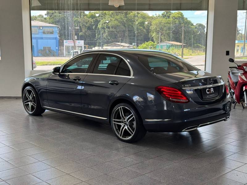 MERCEDES-BENZ - C 180 - 2015/2015 - Cinza - R$ 109.900,00