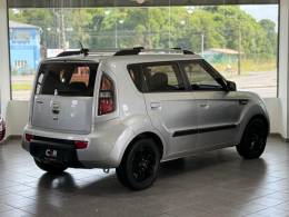 KIA MOTORS - SOUL - 2010/2010 - Prata - R$ 38.900,00