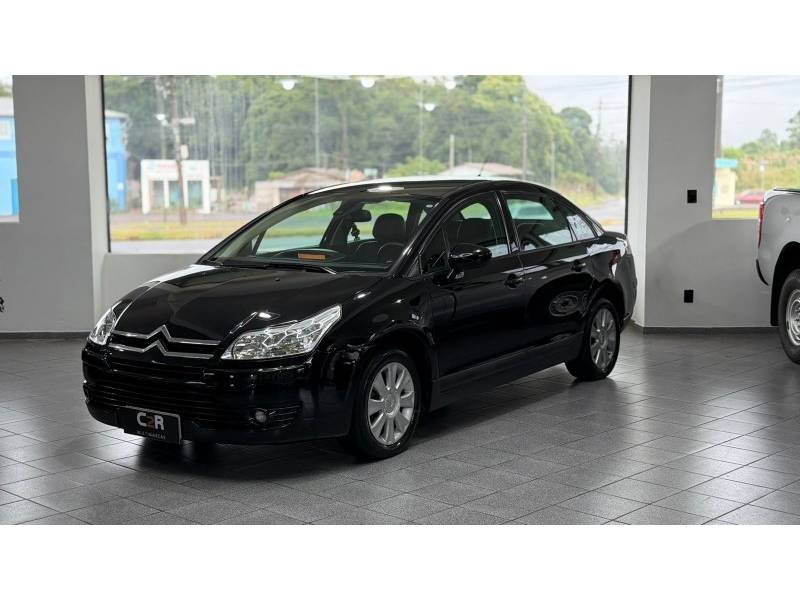 CITROËN - C4 - 2011/2012 - Preta - R$ 29.900,00