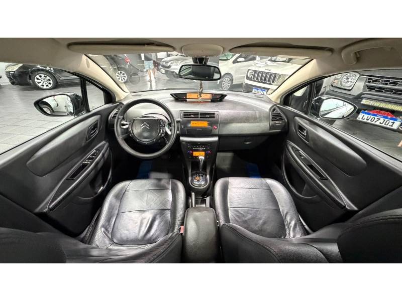 CITROËN - C4 - 2011/2012 - Preta - R$ 29.900,00