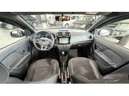 RENAULT - SANDERO - 2021/2022 - Preta - R$ 64.900,00