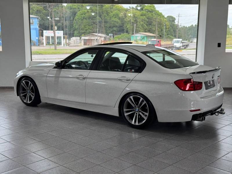 BMW - 328I - 2013/2013 - Branca - R$ 117.900,00