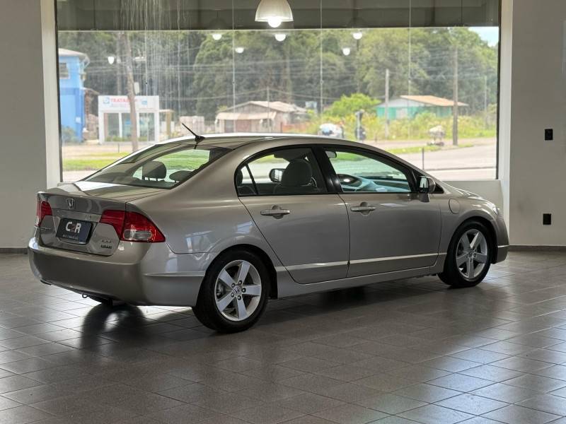 HONDA - CIVIC - 2008/2008 - Dourada - R$ 44.900,00