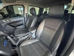 FORD - RANGER - 2015/2015 - Branca - R$ 119.900,00