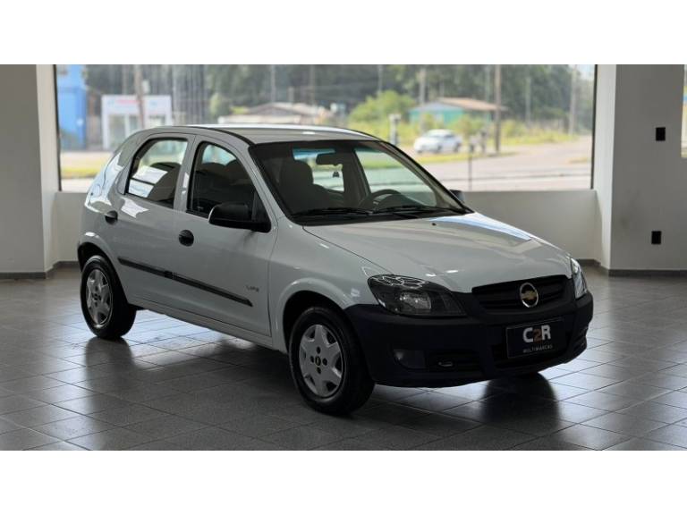 CHEVROLET - CELTA - 2010/2010 - Branca - R$ 22.900,00
