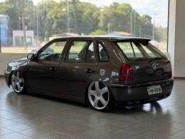 VOLKSWAGEN - GOL - 2002/2002 - Marrom - R$ 22.900,00