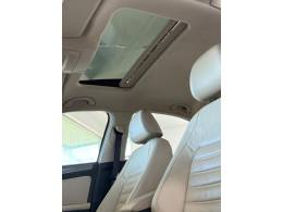 VOLKSWAGEN - JETTA - 2011/2012 - Branca - R$ 69.900,00