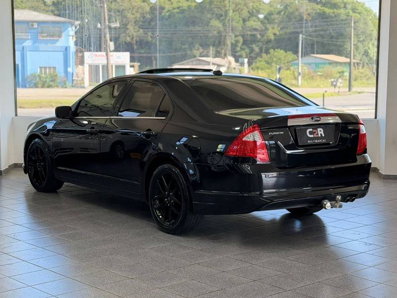 FORD - FUSION - 2010/2010 - Preta - R$ 47.900,00
