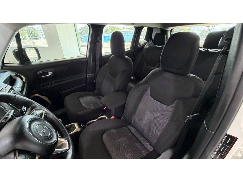 JEEP - RENEGADE - 2015/2016 - Branca - R$ 63.900,00