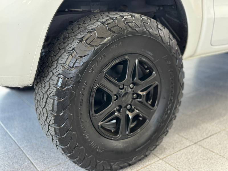 FORD - RANGER - 2015/2015 - Branca - R$ 119.900,00