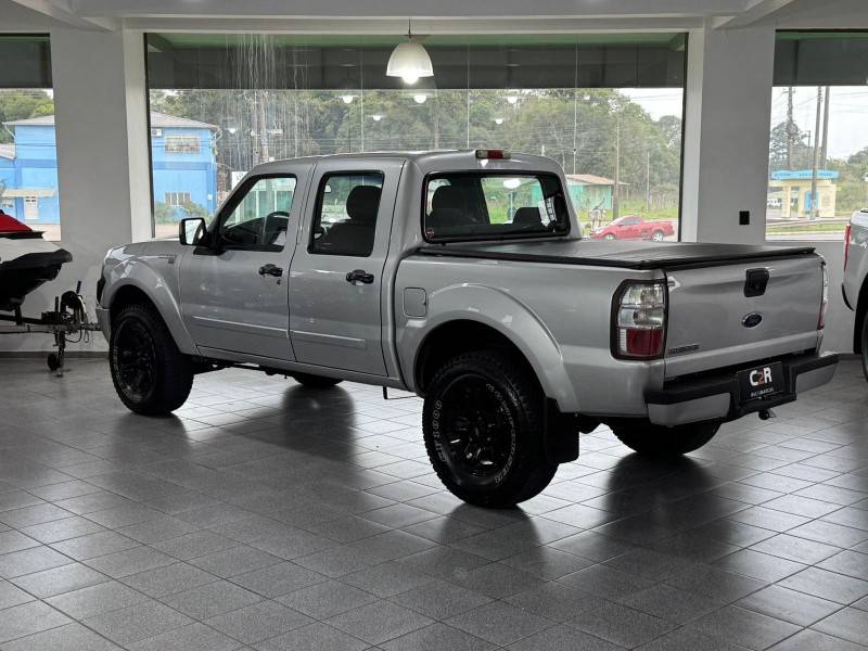 FORD - RANGER - 2010/2010 - Prata - R$ 59.900,00