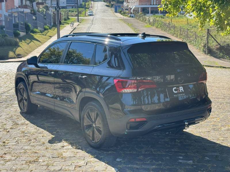 VOLKSWAGEN - TAOS - 2021/2022 - Preta - R$ 149.900,00