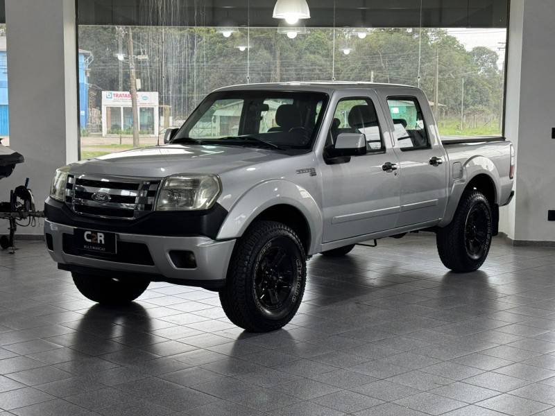 FORD - RANGER - 2010/2010 - Prata - R$ 59.900,00