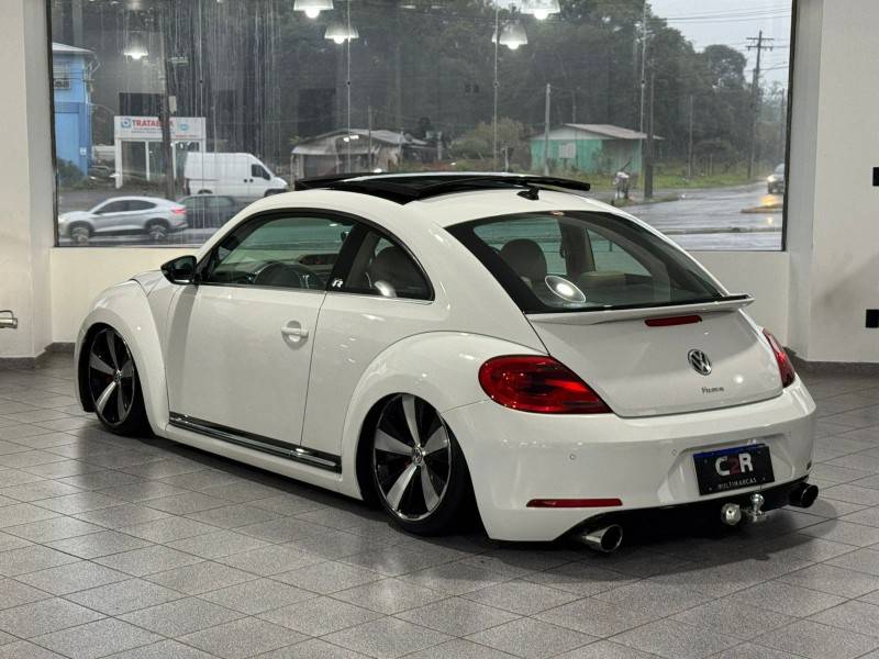 VOLKSWAGEN - FUSCA - 2013/2013 - Branca - R$ 109.900,00