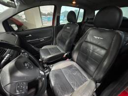VOLKSWAGEN - CROSSFOX - 2011/2012 - Vermelha - R$ 39.900,00