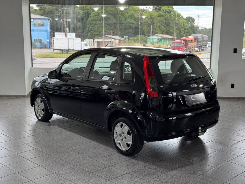 FORD - FIESTA - 2012/2013 - Preta - R$ 29.900,00