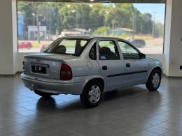 CHEVROLET - CLASSIC - 2007/2008 - Prata - R$ 18.900,00