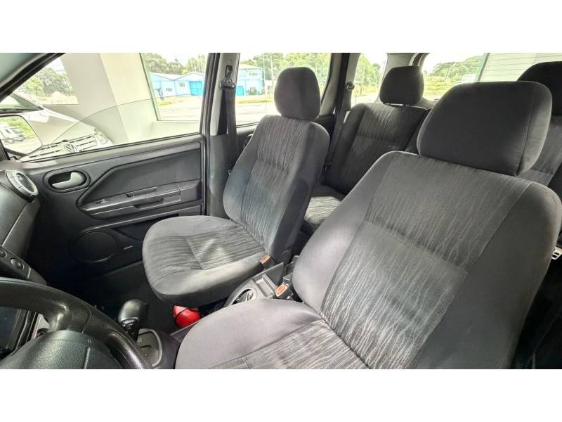 FORD - ECOSPORT - 2008/2008 - Prata - R$ 33.900,00