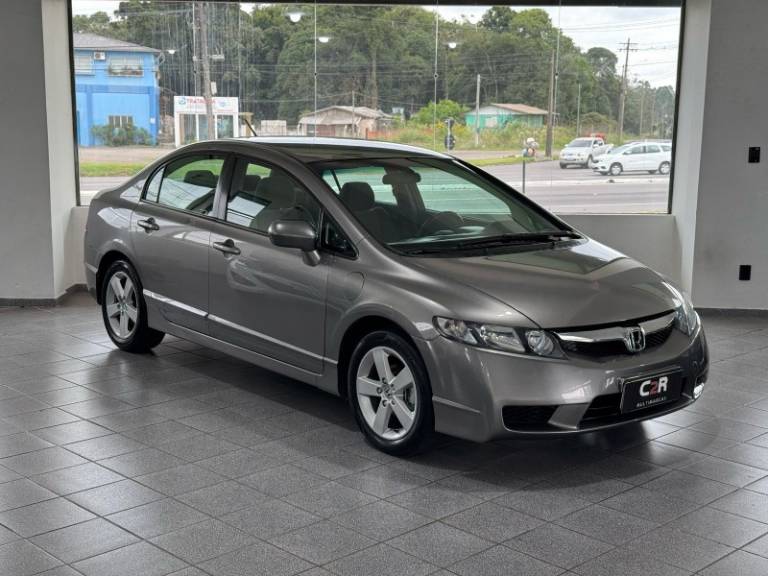 HONDA - CIVIC - 2011/2011 - Cinza - R$ 55.900,00