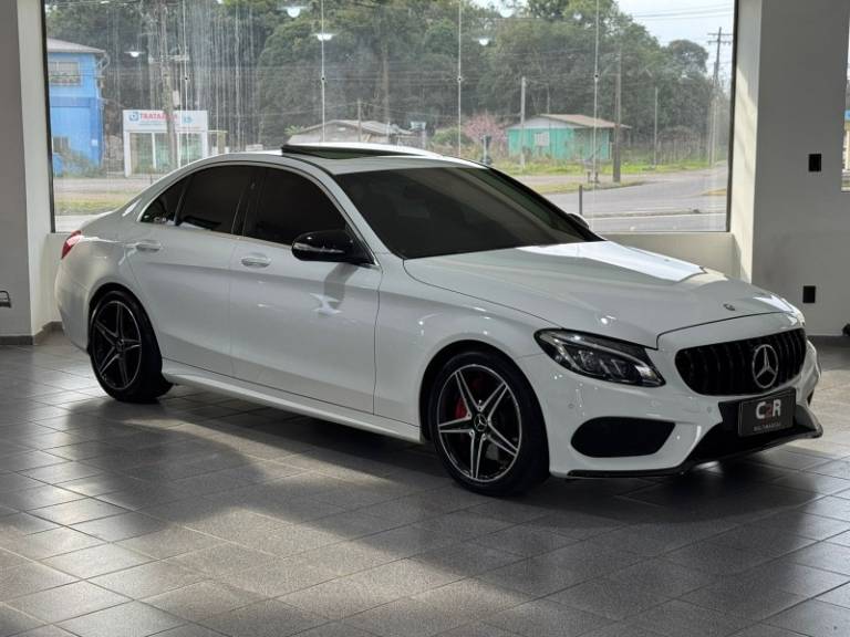MERCEDES-BENZ - C 250 - 2015/2015 - Branca - R$ 149.900,00
