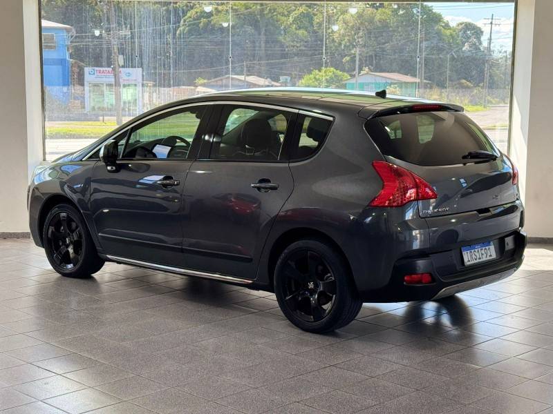 PEUGEOT - 3008 - 2011/2011 - Cinza - R$ 38.900,00