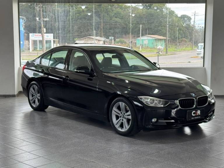 BMW - 320I - 2013/2013 - Preta - R$ 89.900,00